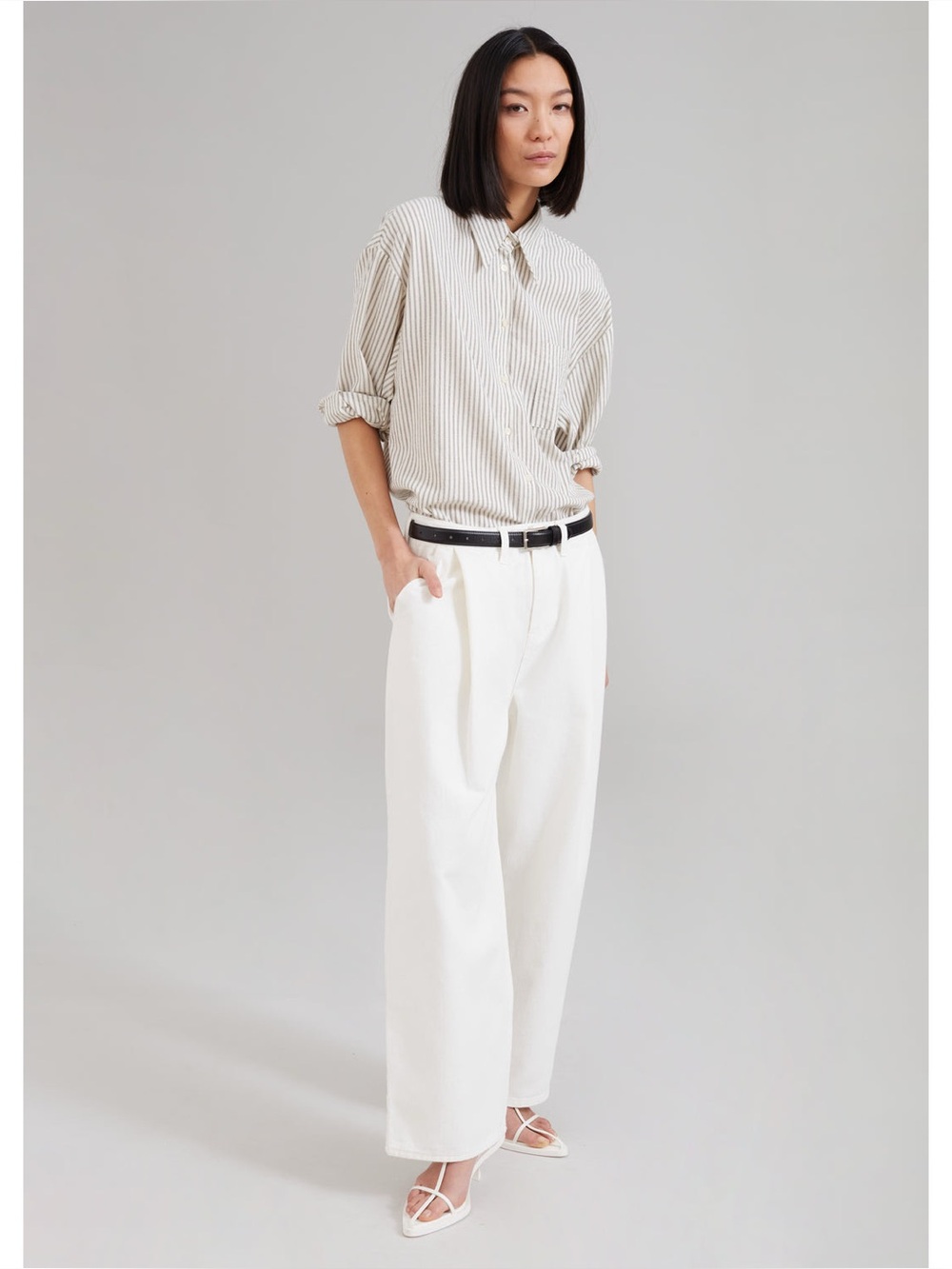 The Frankie Shop Drew Denim Straight Leg Pleated Pants in White Size Large